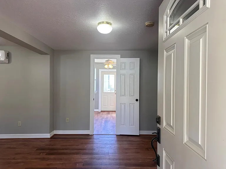 13868 Cedar Hill Dr — Photo 11