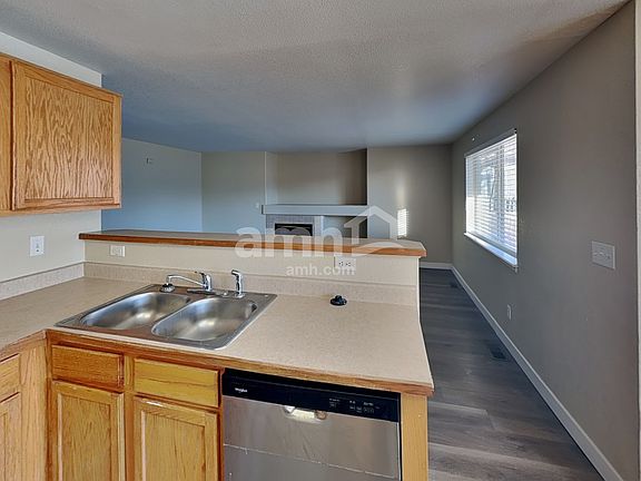 4th image of 3478 Watada Dr