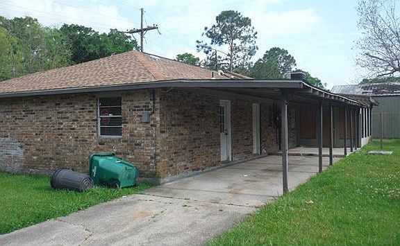 2nd image of 5801 Glasco Dr