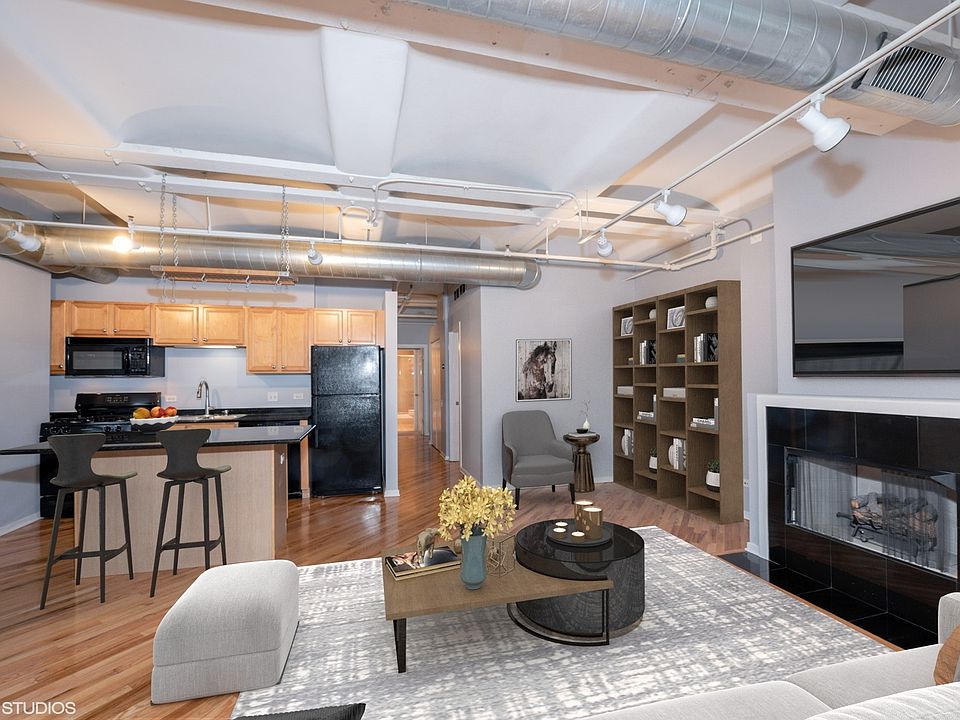 2nd image of 500 S Clinton St APT 604