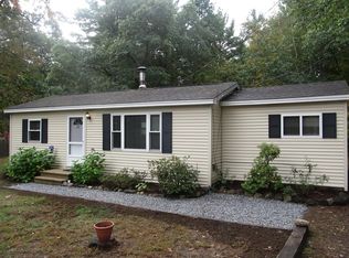 22 Cranberry St, Pepperell, MA 01463