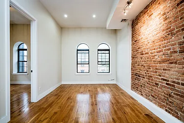 Rented by SCOUTBK.COM