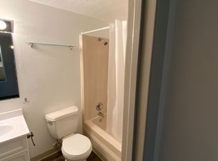 410 Melody Ln APT 2, Marshalltown, IA 50158