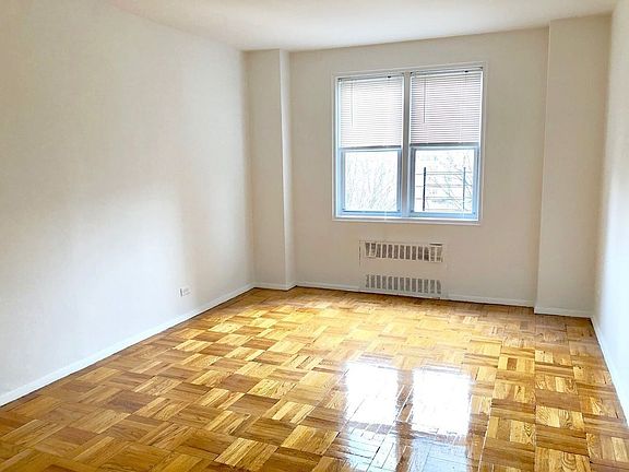5th image of 3611 Henry Hudson Pkwy APT 2L