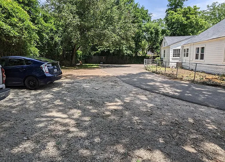 305 S Walnut St #A — Photo 12