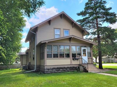 1021 9th Ave SW, Aberdeen, SD, 57401