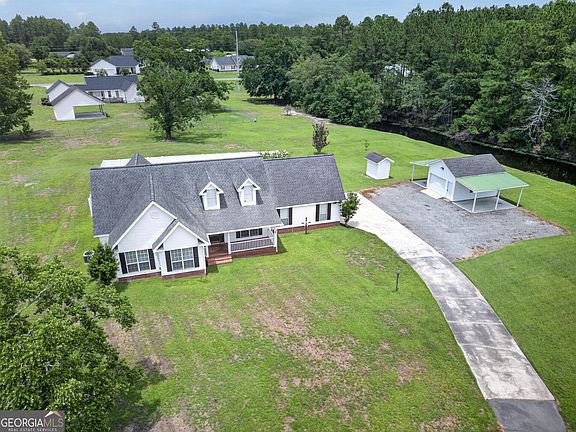 3rd image of 3808 Deer Run Dr