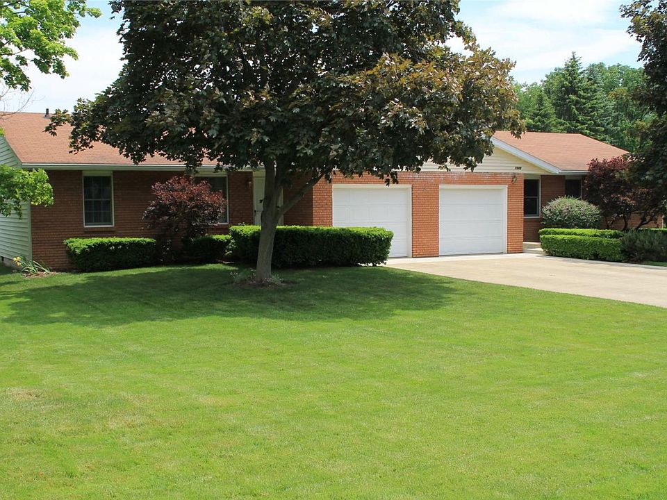 1st image of 1947 Richwood Dr #1949