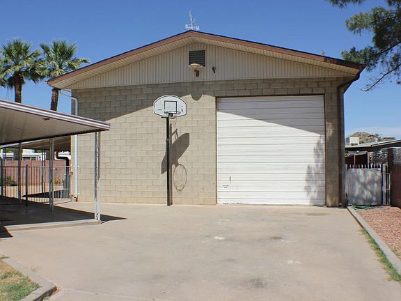 3rd image of 2536 E Linda Cir