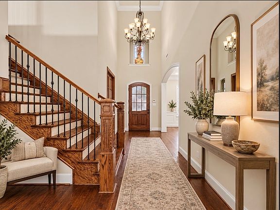 2nd image of 408 Blue Ridge Ct