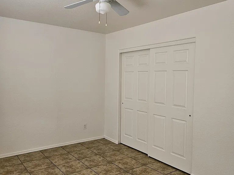 Back right bedroom closet