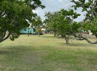 154 W Kruse Ave, Port Lavaca, TX 77979