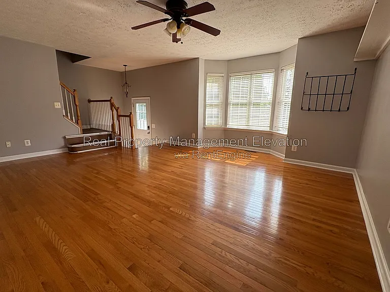 2027 Harvest Dr — Photo 6