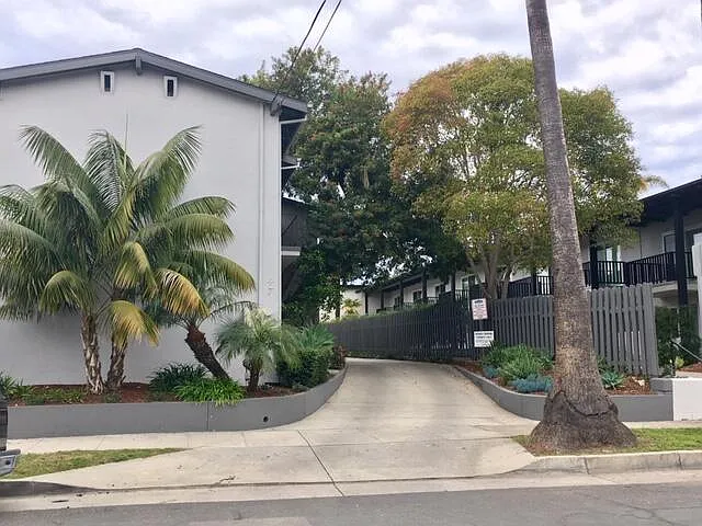 47 Ocean View Ave #4 — Photo 10