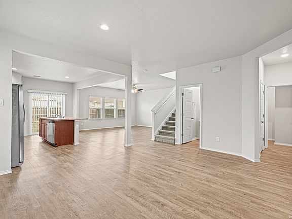 5th image of 13015 Lineberry Ln