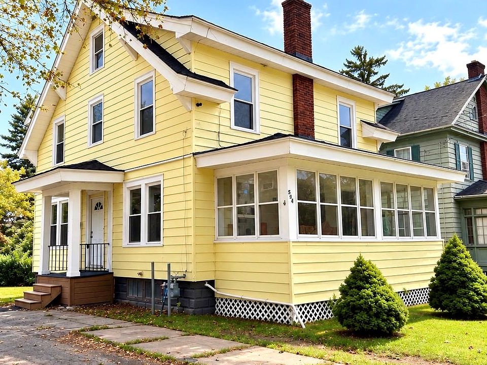 1st image of 534 Elm St