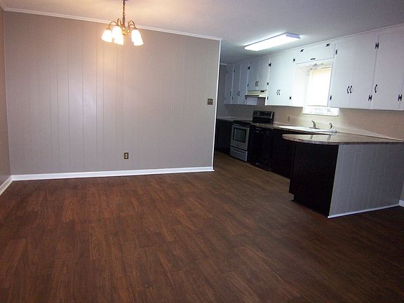 5th image of 109 Rosewood Dr