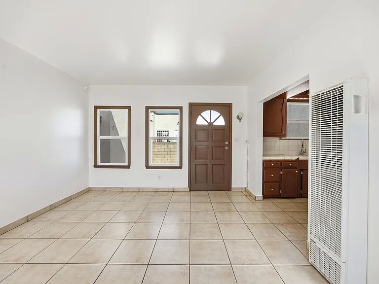 2565 Kansas Ave #B — Photo 10