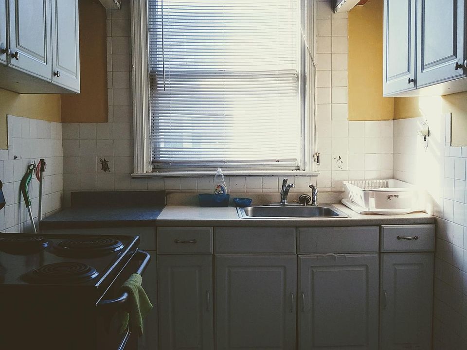 1st image of 6739 Grovers Ave