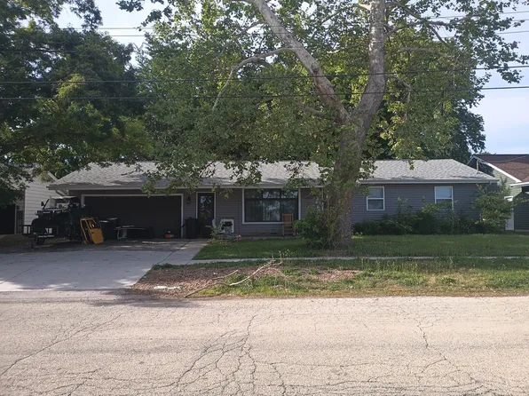 460 W Washington St, Somonauk, IL 60552