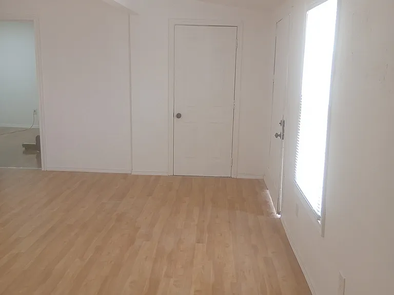 408 N 3rd St #6 — Photo 6