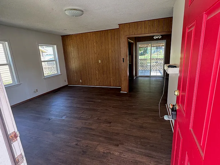 1226 E Denver Dr — Photo 10