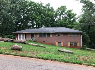 2224 Doris Dr, Decatur, GA 30034