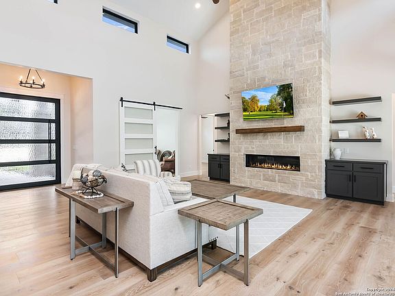 5th image of 34772 CASITA CREEK