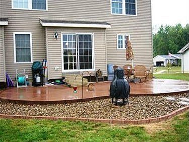 3rd image of 397 Greenview Ct