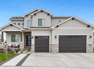 2922 Lake Verna Dr, Loveland, CO 80538