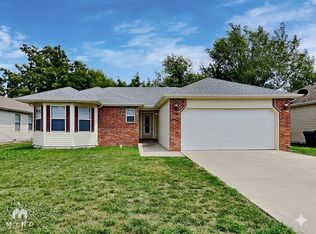 624 S Mahn Ave, Springfield, MO 65802