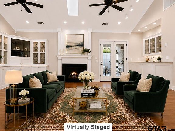 4th image of 706 Park Place Dr