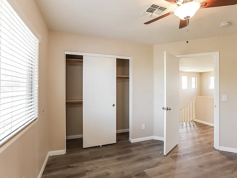 7640 E Barstow St — Photo 11
