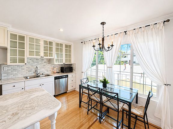 5th image of 1028 12th St #10283