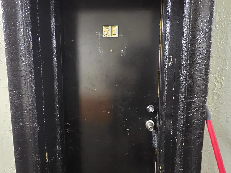 11-15 Gifford Ave #5E — Photo 5