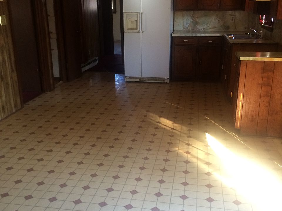 2nd image of 213 S Harris St