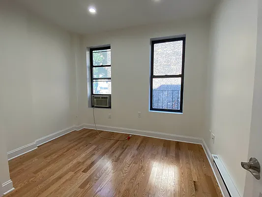 Rented by Urban Real Estate Property Group Inc | media 17