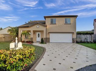 7555 SW 157th Pl, Miami, FL 33193