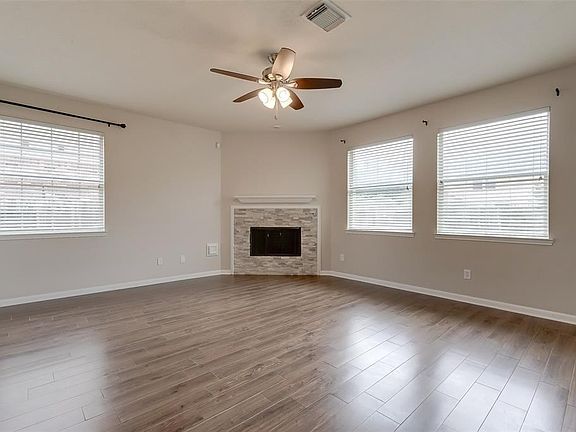 5th image of 7503 Chathan Glen Ln