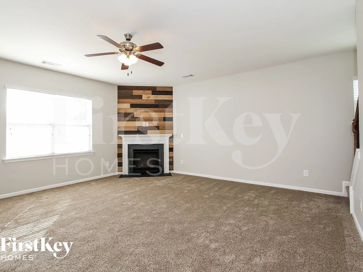 4 bed, 2.5 bath, 2852 sqft, $2,695 — Photo 2