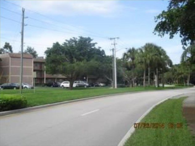 2nd image of 8401 Lagos De Campo Blvd APT V301