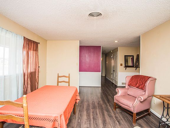 5th image of 3711 46th St