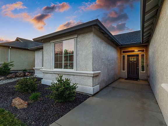 3rd image of 20196 Ballentine Dr
