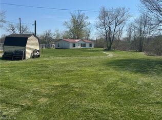 2719 Columbiana Rd, New Springfield, OH 44443