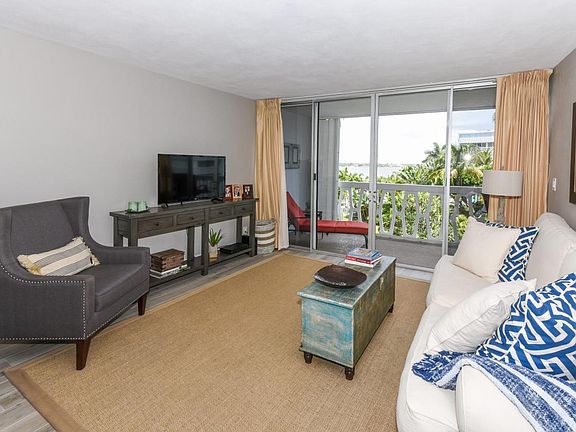 4th image of 2505 S Ocean Blvd #4110