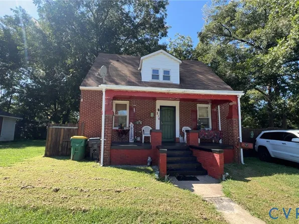 216 S 9th Ave, Hopewell, VA 23860