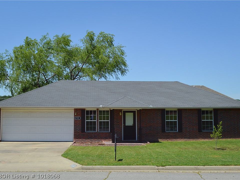 1st image of 1777 Green Meadow Dr