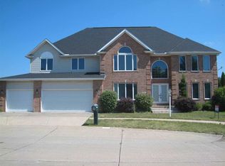 3406 78th Street Ct, Moline, IL 61265