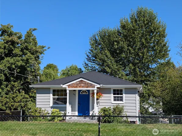 6322 18th Avenue SW, Seattle, WA 98106