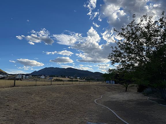 3rd image of 11321 S Loafer Canyon Rd